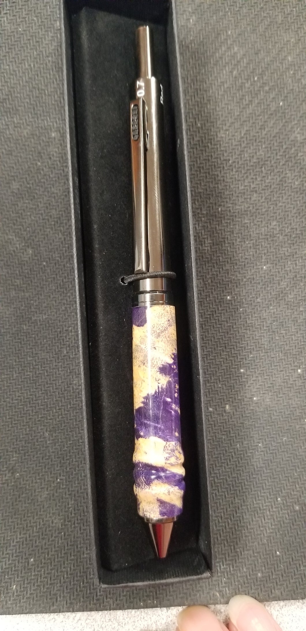 Adult 4-in-1 pen